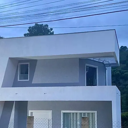 Casa Nova Bem Localizada E Confortavel. Campos do Jordão Exterior photo