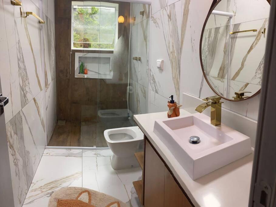 Casa Nova Bem Localizada E Confortavel. Holiday home Campos do Jordao